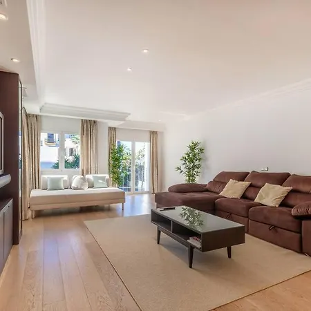 Bright Elegant 3bdr In Puerto Banus