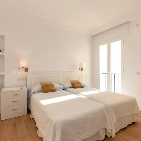 Bright Elegant 3bdr In Puerto Banus アパート