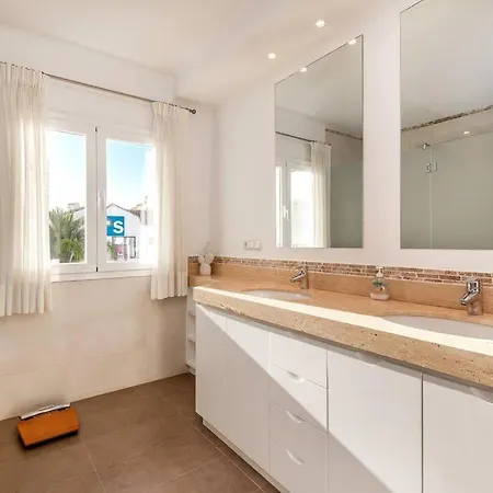 Bright Elegant 3bdr In Puerto Banus * Marbella