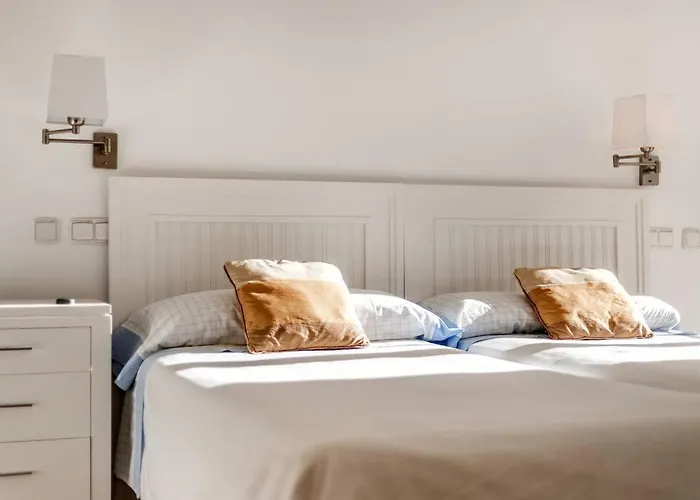 Bright Elegant 3bdr In Puerto Banus Marbella