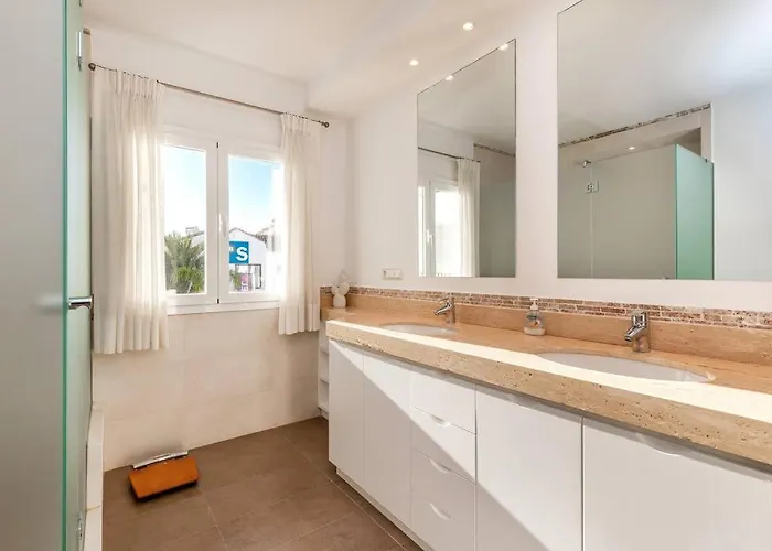 Bright Elegant 3bdr In Puerto Banus * Marbella