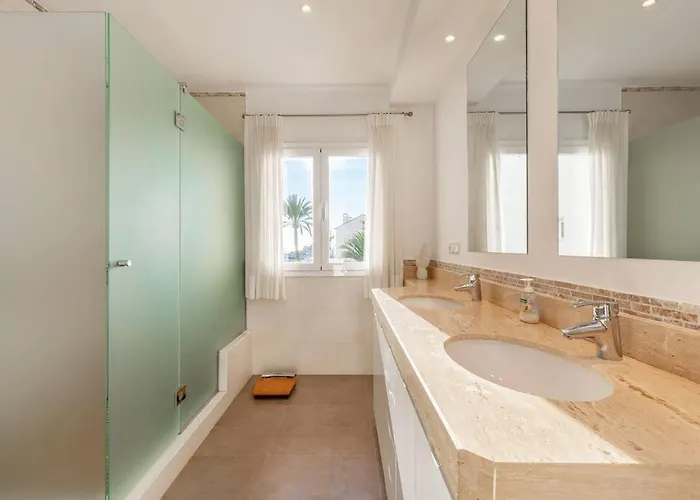 Bright Elegant 3bdr In Puerto Banus Apartment